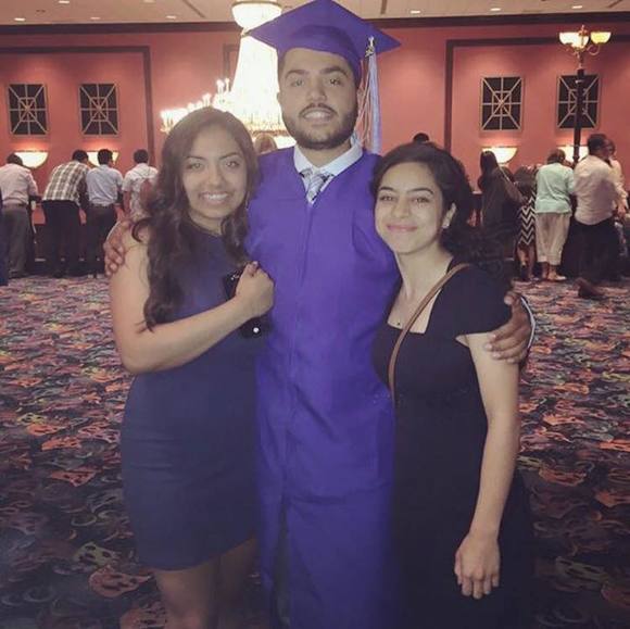 Meet your Posher, Sarah - Picture 1 of 1